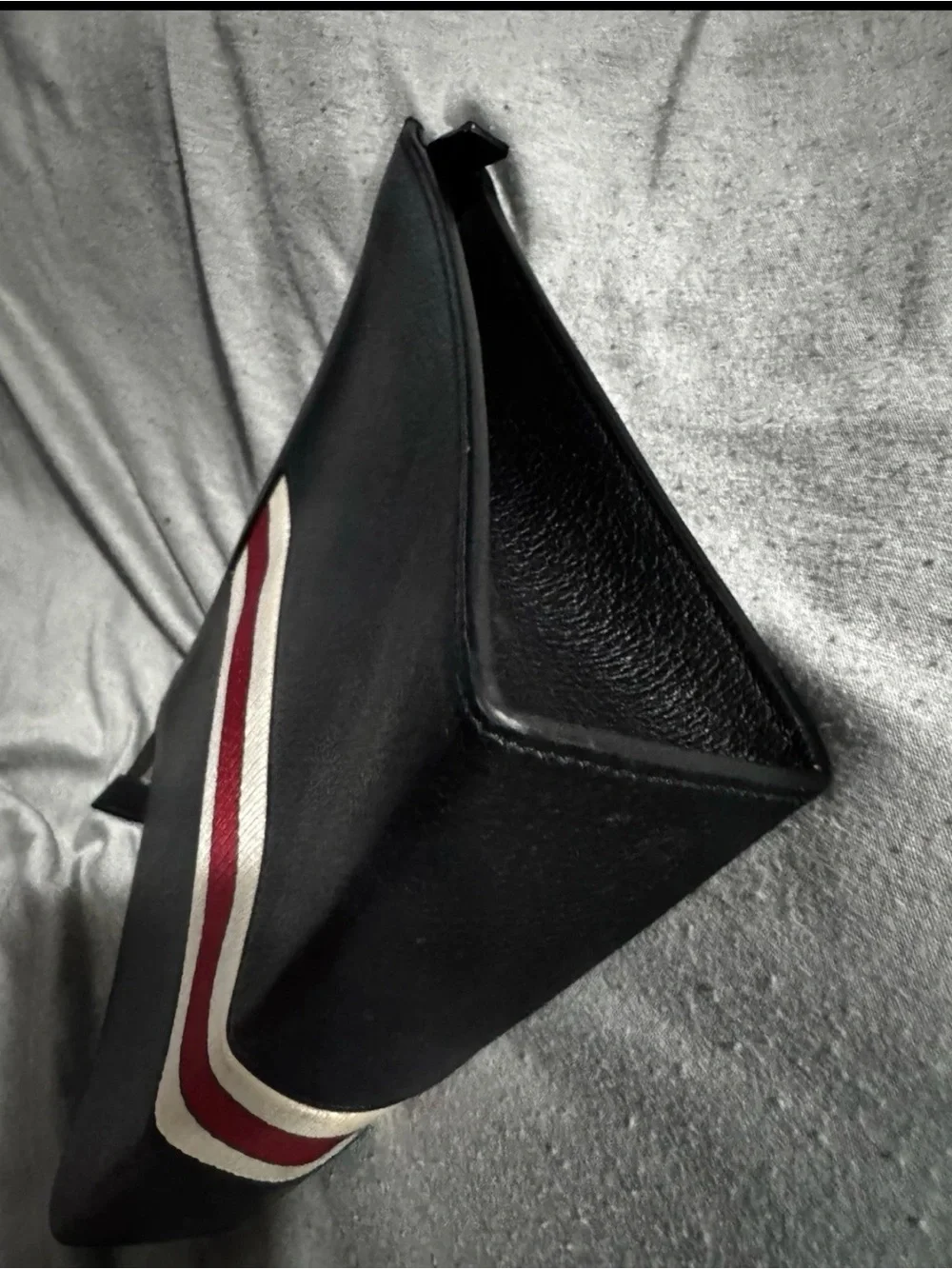 Gucci Black Leather Toiletry Pouch with Cream and Red Logo Stripe